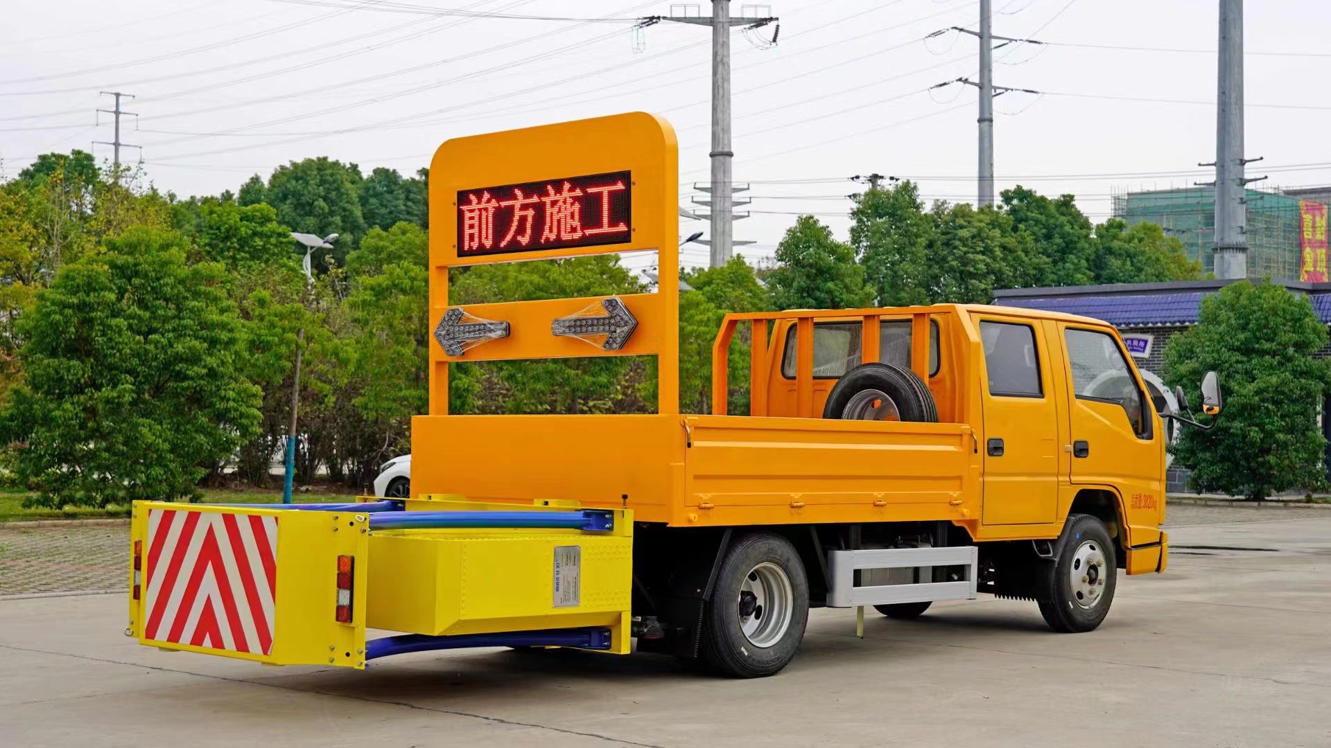 蓝牌防撞缓冲车 楚胜防撞车 曼力西防撞缓冲垫